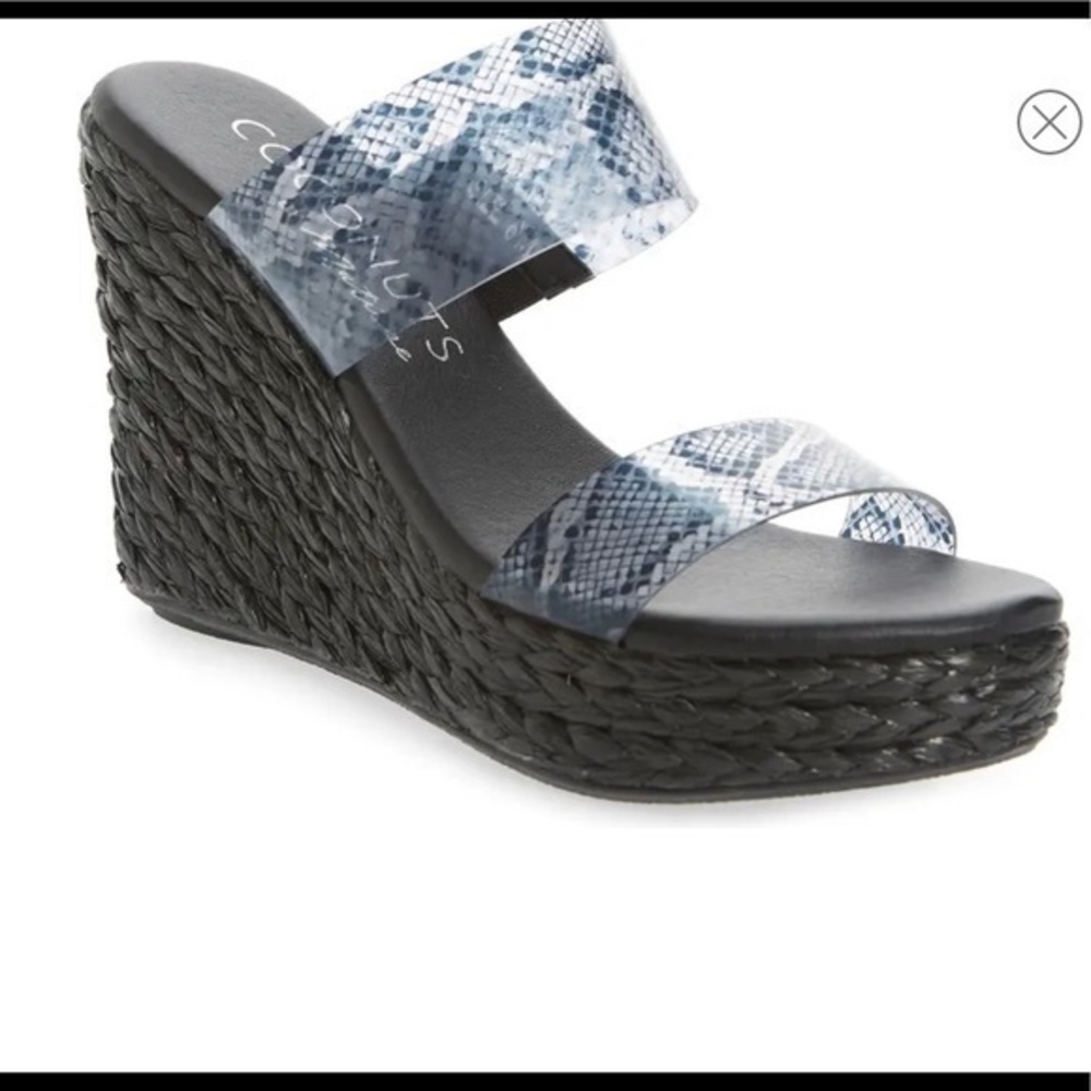 Bungalow Wedge Slide Sandal
COCONUTS BY MATISSE